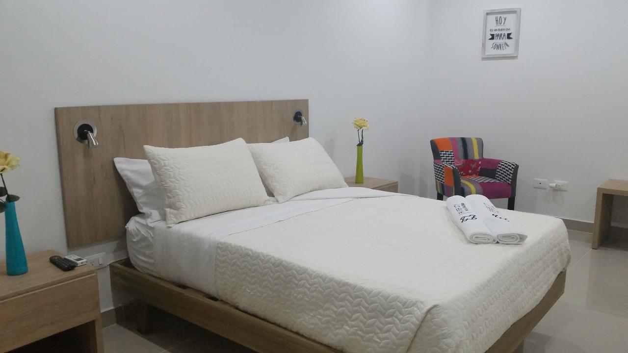 מונטריה River City Hotel מראה חיצוני תמונה