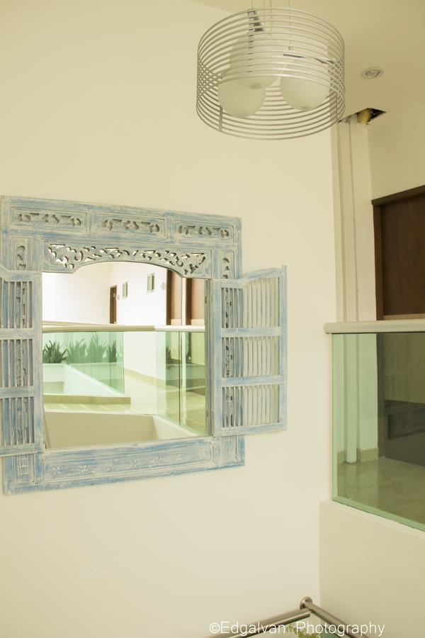 מונטריה River City Hotel מראה חיצוני תמונה