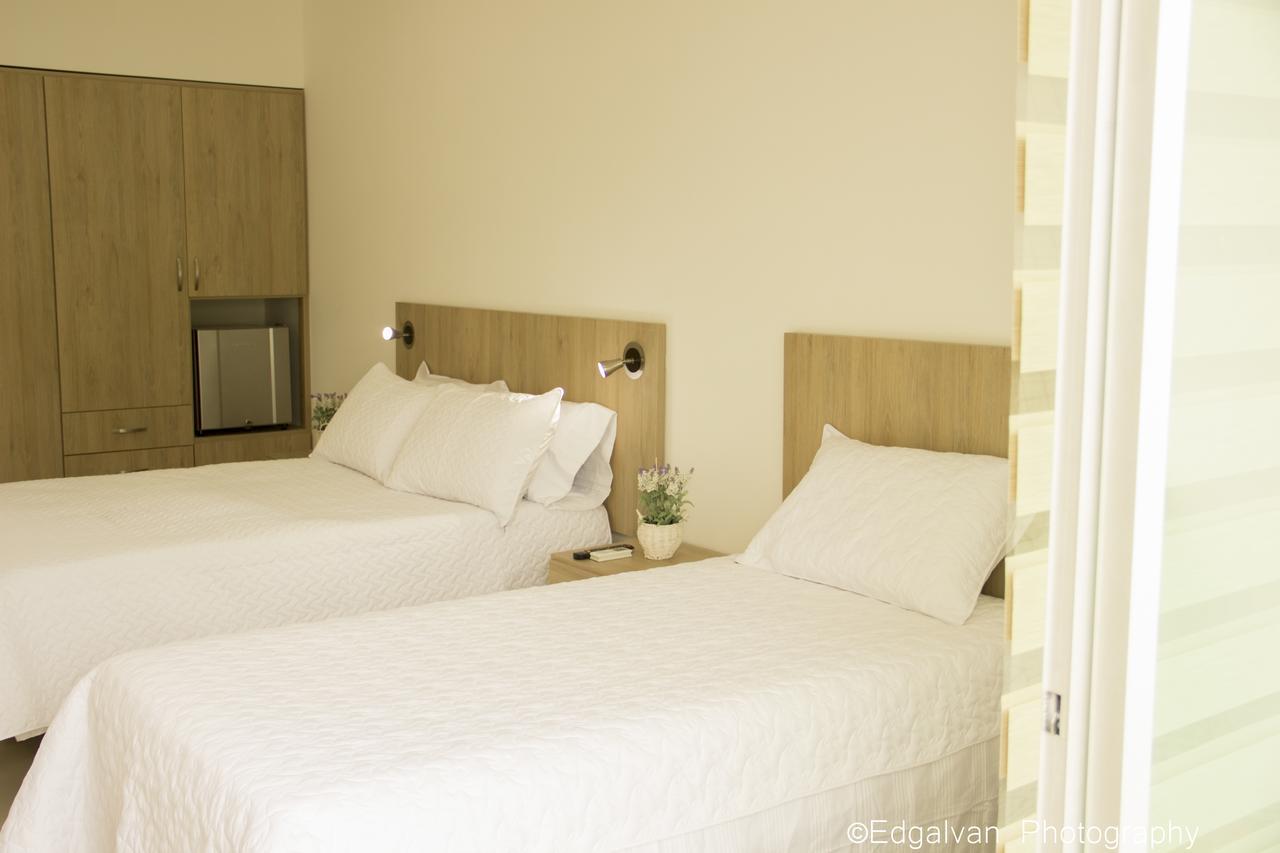 מונטריה River City Hotel מראה חיצוני תמונה