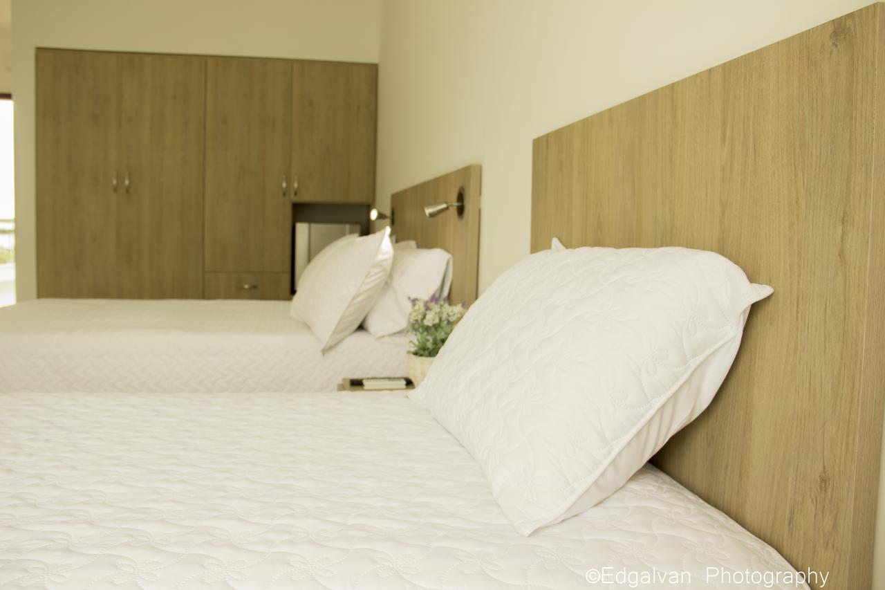 מונטריה River City Hotel מראה חיצוני תמונה