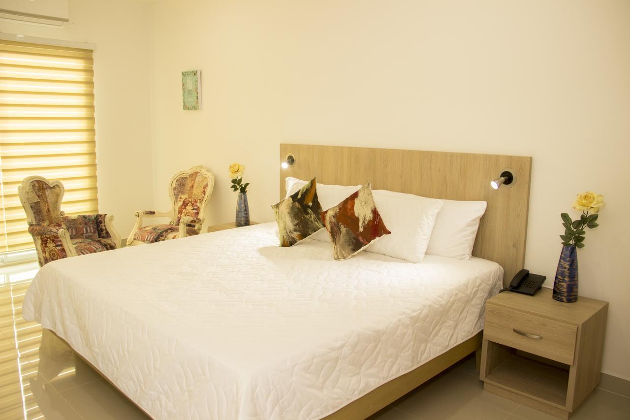 מונטריה River City Hotel מראה חיצוני תמונה