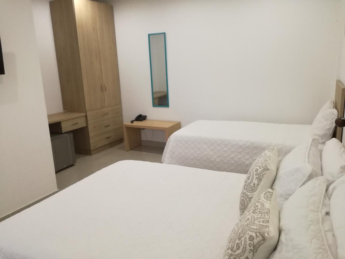 מונטריה River City Hotel מראה חיצוני תמונה