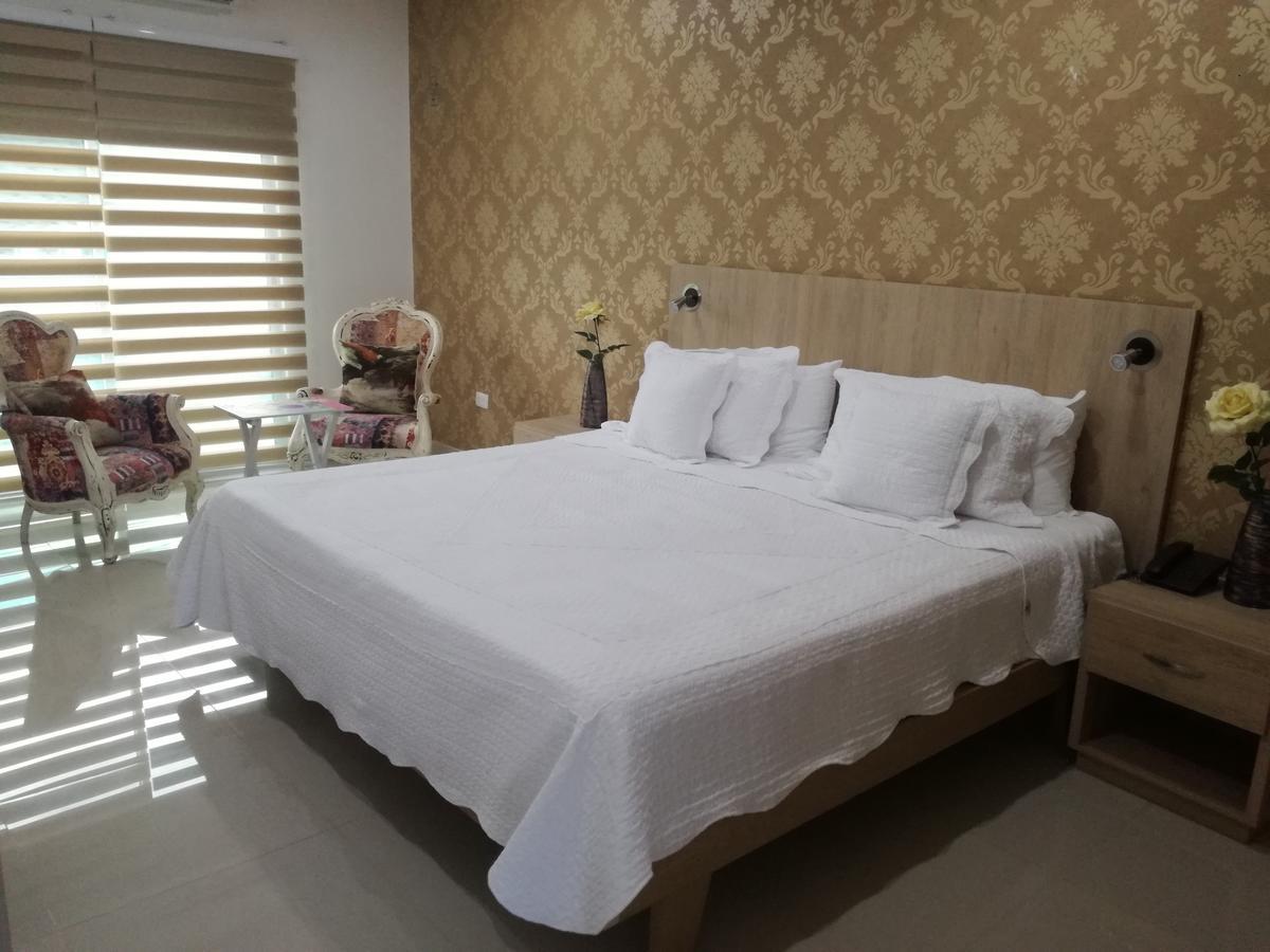 מונטריה River City Hotel מראה חיצוני תמונה